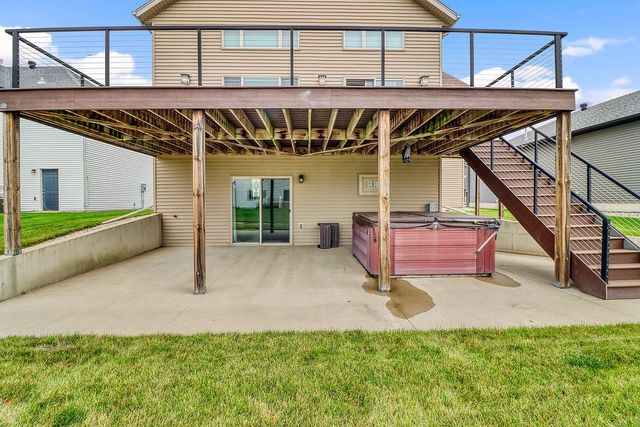 267 34th Avenue E, West Fargo, ND 58078