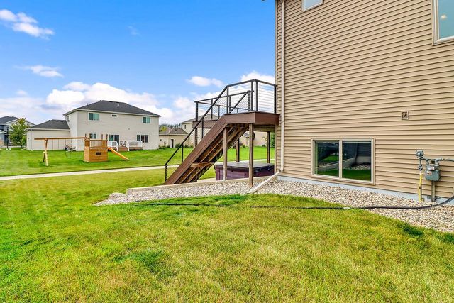 267 34th Avenue E, West Fargo, ND 58078