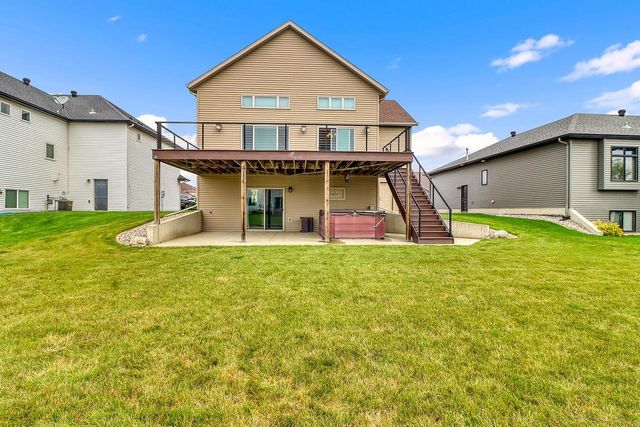 267 34th Avenue E, West Fargo, ND 58078