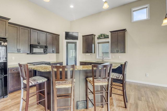 267 34th Avenue E, West Fargo, ND 58078