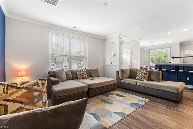 304 Fishers CT, Hampton, VA 23666