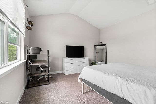 304 Fishers CT, Hampton, VA 23666