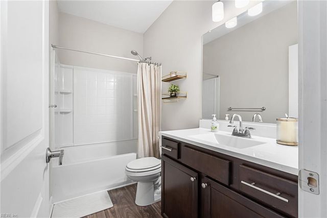 304 Fishers CT, Hampton, VA 23666