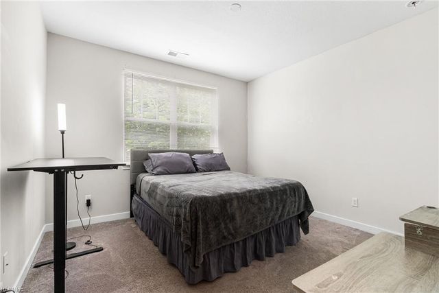304 Fishers CT, Hampton, VA 23666