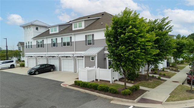 304 Fishers CT, Hampton, VA 23666