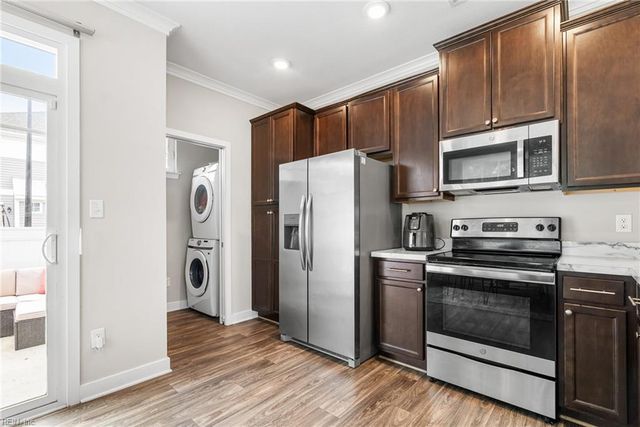 304 Fishers CT, Hampton, VA 23666