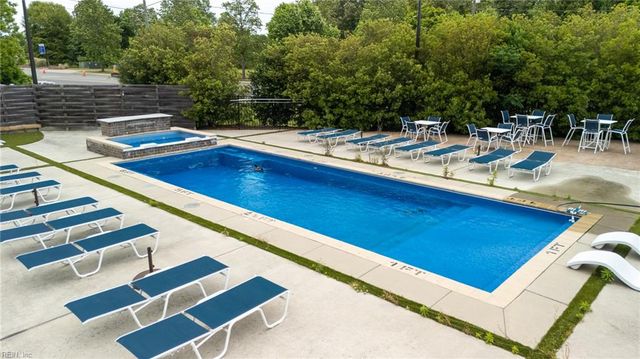 304 Fishers CT, Hampton, VA 23666