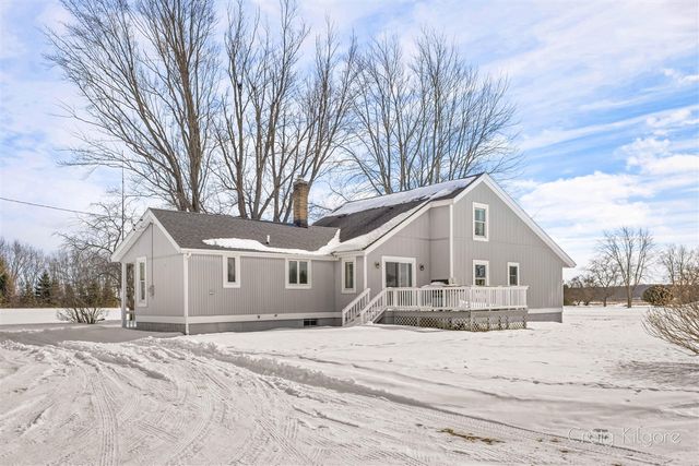 15425 132nd Avenue, Nunica, MI 49448