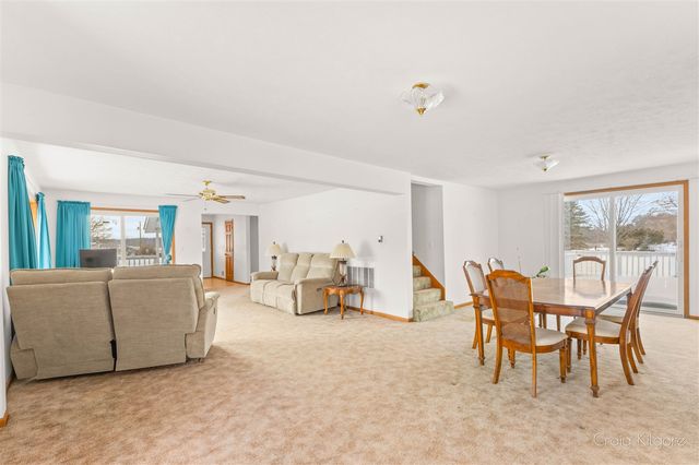 15425 132nd Avenue, Nunica, MI 49448