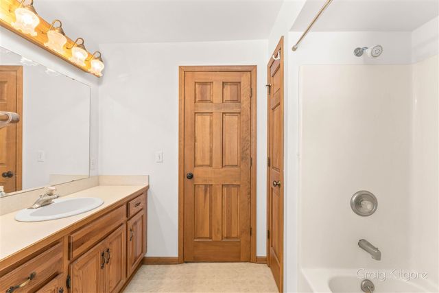 15425 132nd Avenue, Nunica, MI 49448