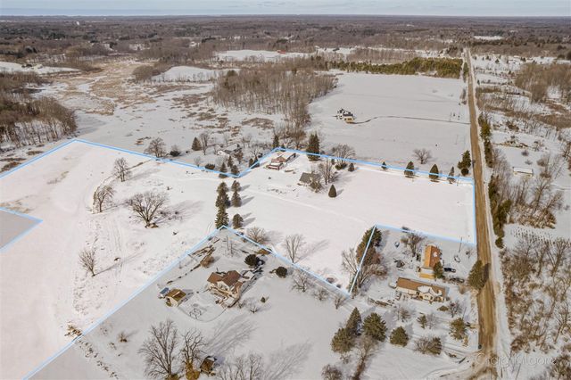 15425 132nd Avenue, Nunica, MI 49448