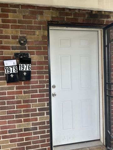 1976 La Belle Street, Detroit, MI 48238