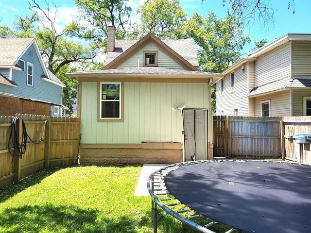 1133 Division Street, Kalamazoo, MI 49001