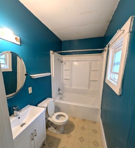1133 Division Street, Kalamazoo, MI 49001