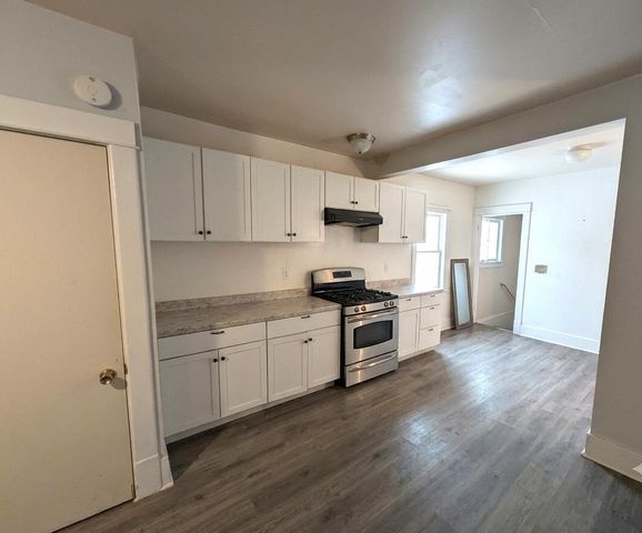 1133 Division Street, Kalamazoo, MI 49001