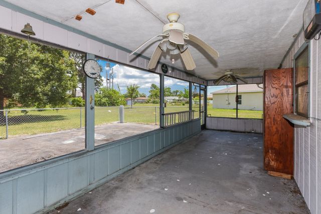 915 SW John Maccormack Terrace, Port St. Lucie, Port St Lucie, FL 34953