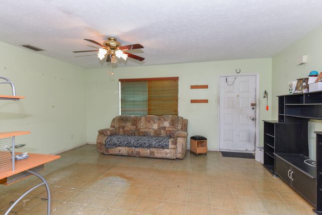 915 SW John Maccormack Terrace, Port St. Lucie, Port St Lucie, FL 34953