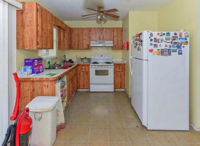 915 SW John Maccormack Terrace, Port St. Lucie, Port St Lucie, FL 34953
