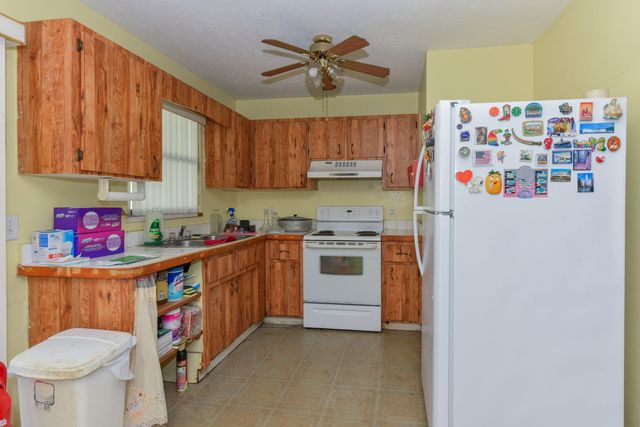 915 SW John Maccormack Terrace, Port St. Lucie, Port St Lucie, FL 34953