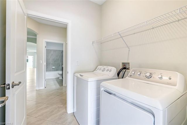 1750 Alameda DR, Naples, FL 34120