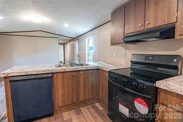 482 Jm Lovelace Road, Ellenboro, NC 28040