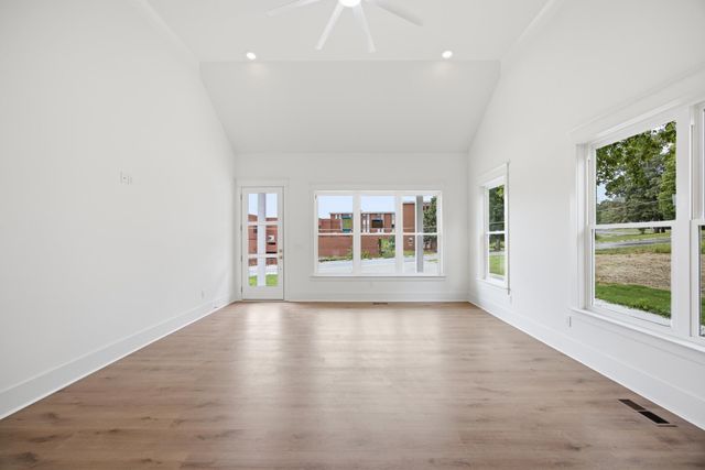 358 Thomas Road, Fort Oglethorpe, GA 30742