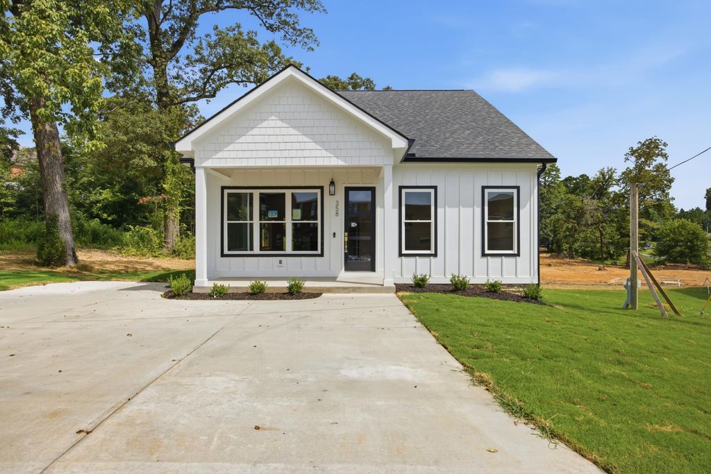 358 Thomas Road, Fort Oglethorpe, GA 30742