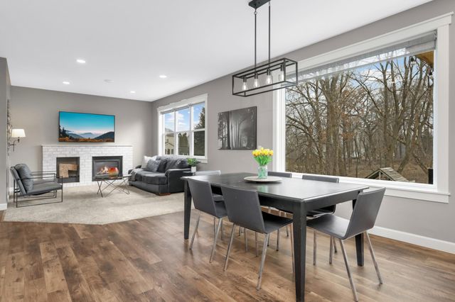 3136 N View Lane, Woodbury, MN 55125