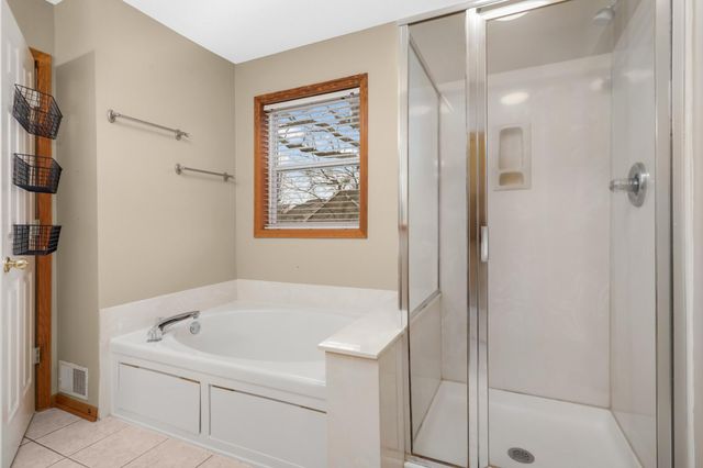 3136 N View Lane, Woodbury, MN 55125