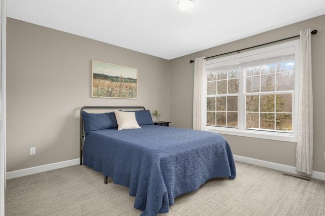 3136 N View Lane, Woodbury, MN 55125