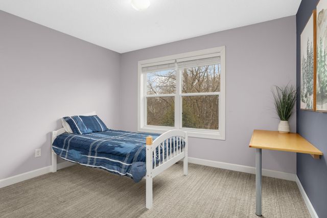 3136 N View Lane, Woodbury, MN 55125