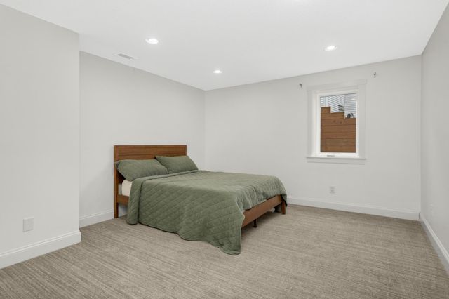 3136 N View Lane, Woodbury, MN 55125