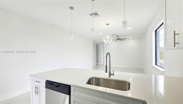 2814 68TH ST W, Lehigh Acres, FL 33971