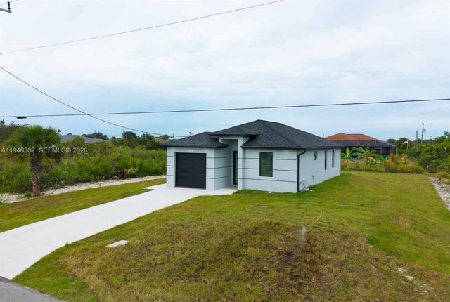 2814 68TH ST W, Lehigh Acres, FL 33971