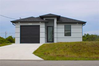 2814 68TH ST W, Lehigh Acres, FL 33971