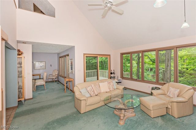 15490 Riddle Road, Chagrin Falls, OH 44022