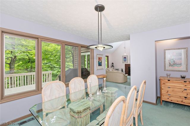15490 Riddle Road, Chagrin Falls, OH 44022