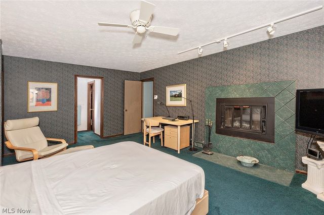 15490 Riddle Road, Chagrin Falls, OH 44022
