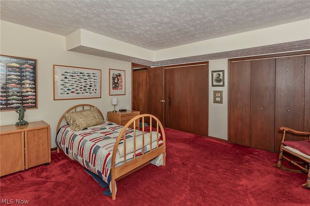 15490 Riddle Road, Chagrin Falls, OH 44022