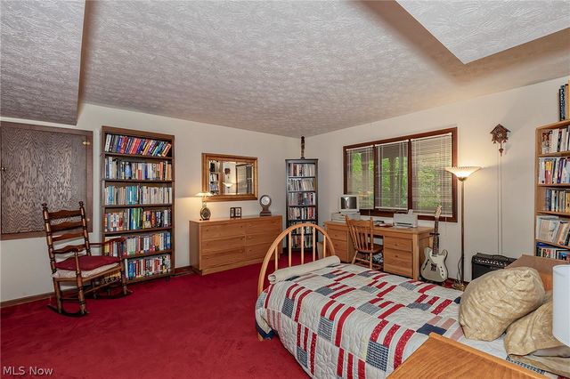 15490 Riddle Road, Chagrin Falls, OH 44022