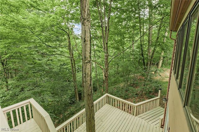 15490 Riddle Road, Chagrin Falls, OH 44022
