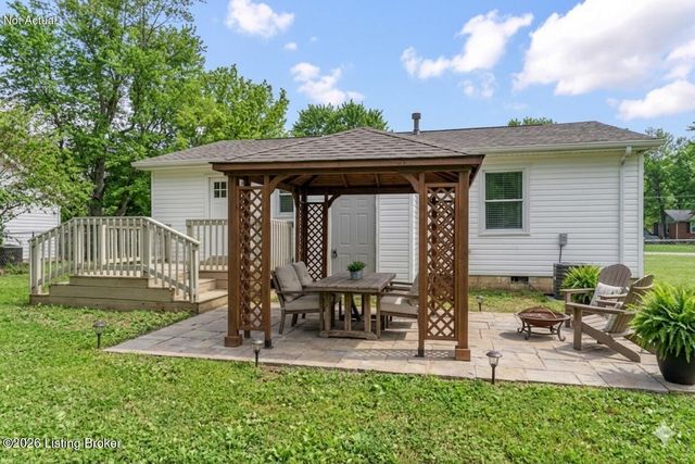 9104 New Maple Rd, Louisville, KY 40229