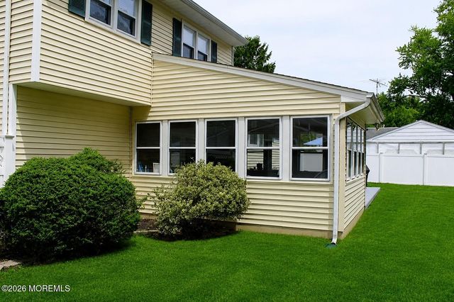 48 Harding Road, Freehold, NJ 07728
