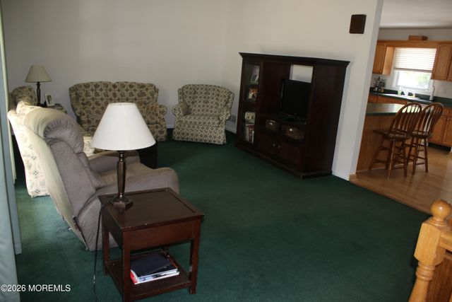 48 Harding Road, Freehold, NJ 07728