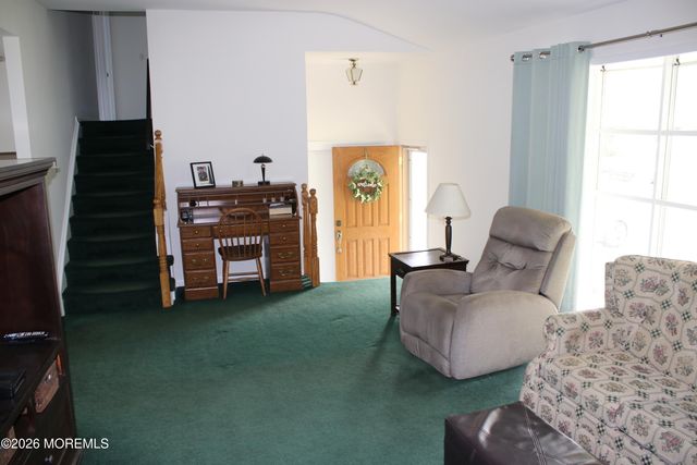 48 Harding Road, Freehold, NJ 07728