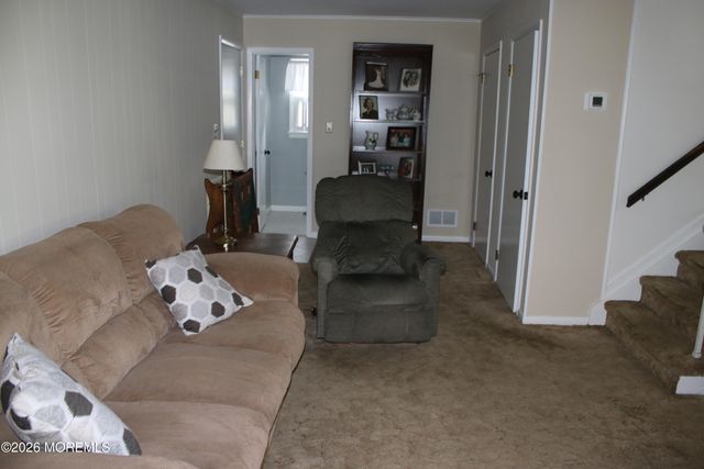 48 Harding Road, Freehold, NJ 07728