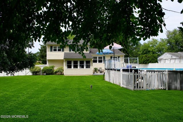 48 Harding Road, Freehold, NJ 07728