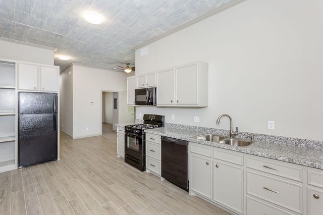 215 N Milby Street 1, Houston, TX 77003