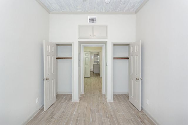 215 N Milby Street 1, Houston, TX 77003