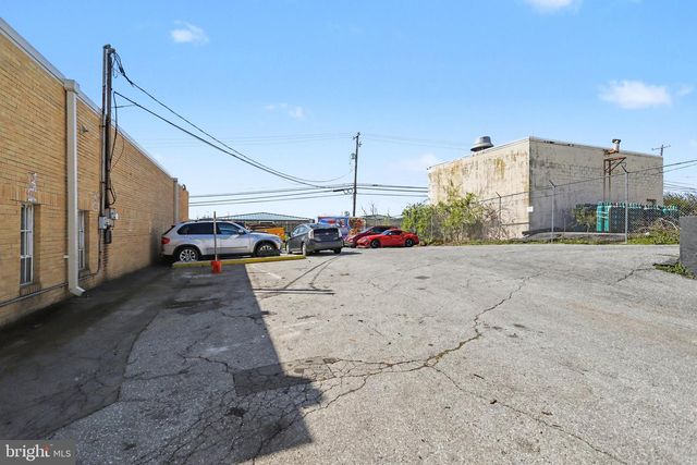 2515 PAXTON ST, Harrisburg, PA 17111